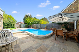 Photo 27- click for photo gallery